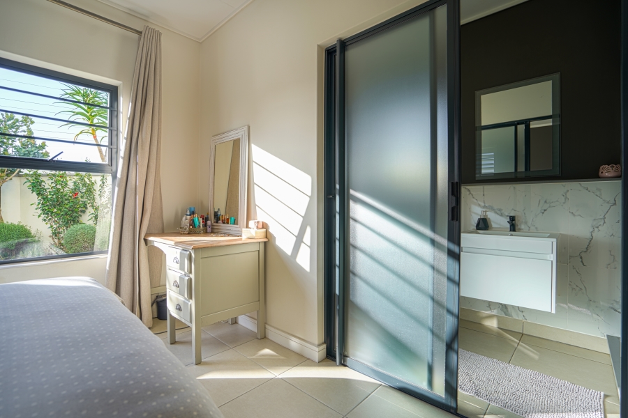 3 Bedroom Property for Sale in Sandown Western Cape